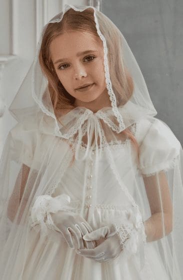 Girls Holy Communion Cape Veil in the UK 1