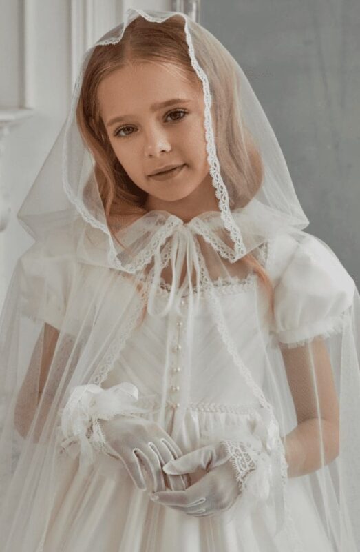 Girls Holy Communion Cape Veil in the UK 1