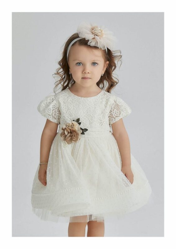 Luxury Flower Girl Dresses and Girls Party Dresses at Quinn Harper London.17