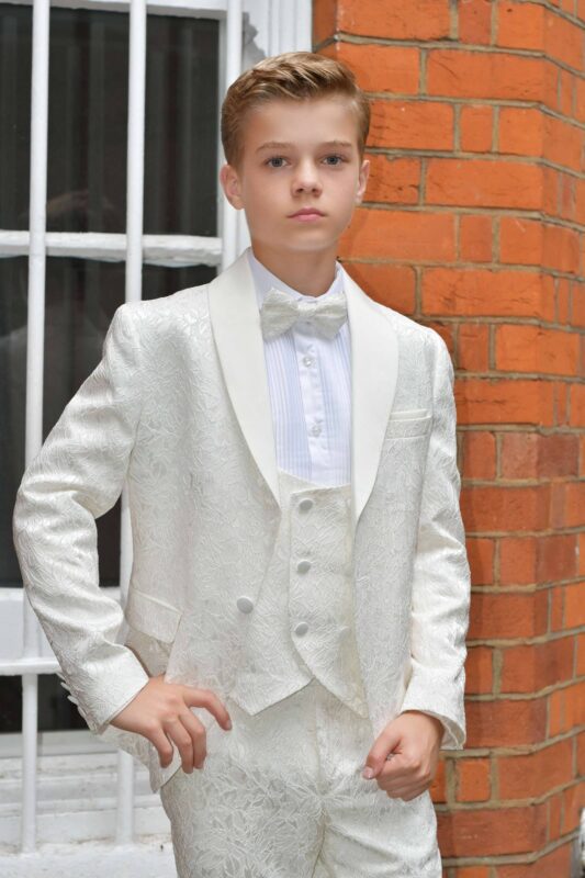 Boys Suits, Kids, Formal Wear, Boys Tuxedos, Kids Outfits, Boys Outfits, Toddler Suits, Page Boy Suits, Boys Holy Communion Suits, Page Boy Outfits, Bar Mitzvah Suit.24