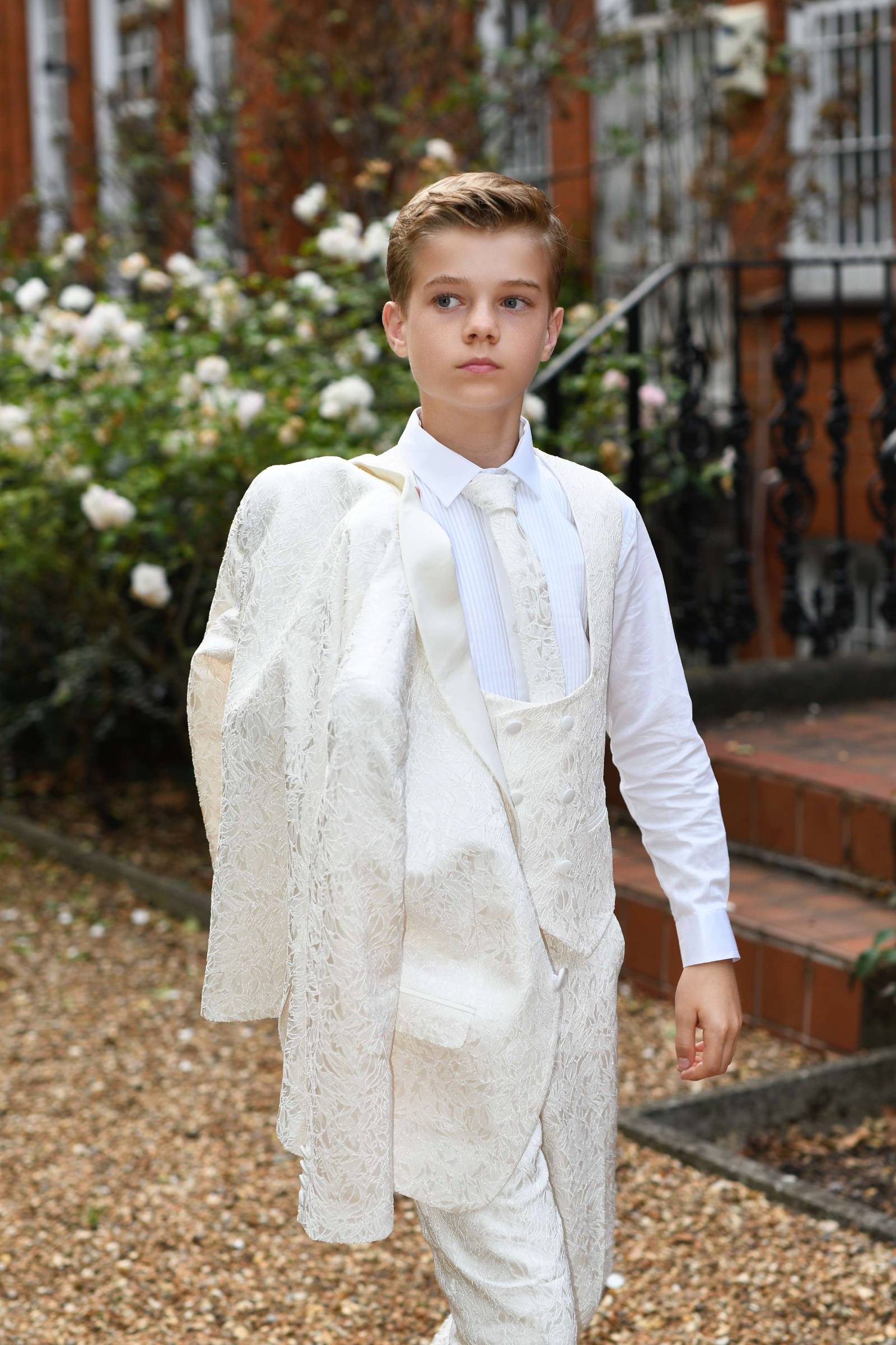 Boys Suits, Kids, Formal Wear, Boys Tuxedos, Kids Outfits, Boys Outfits, Toddler Suits, Page Boy Suits, Boys Holy Communion Suits, Page Boy Outfits, Bar Mitzvah Suit.37
