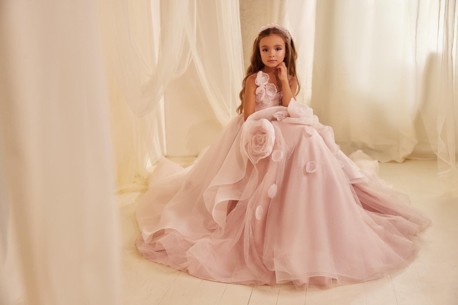 Girls Party Dresses, Luxury Flower Girl Dresses, Exclusive Girls Occasion Dresses, Haute Couture Girls Prom Dresses.