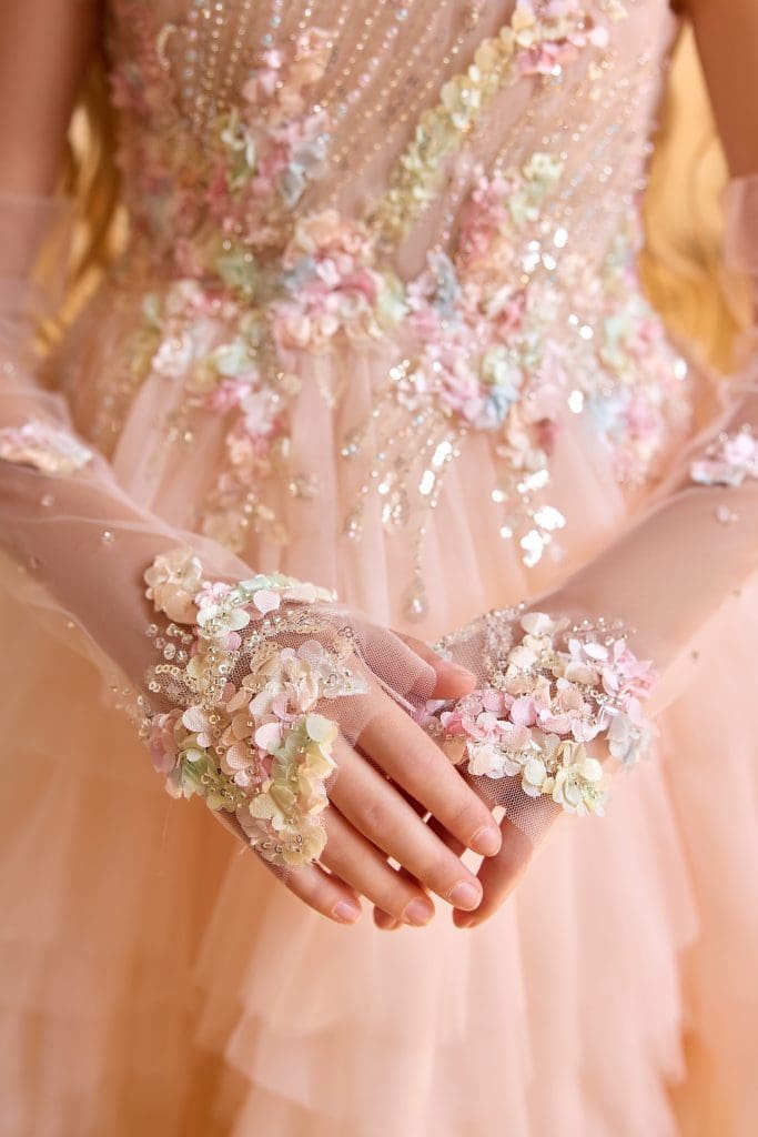 Nights Of Roses Gloves