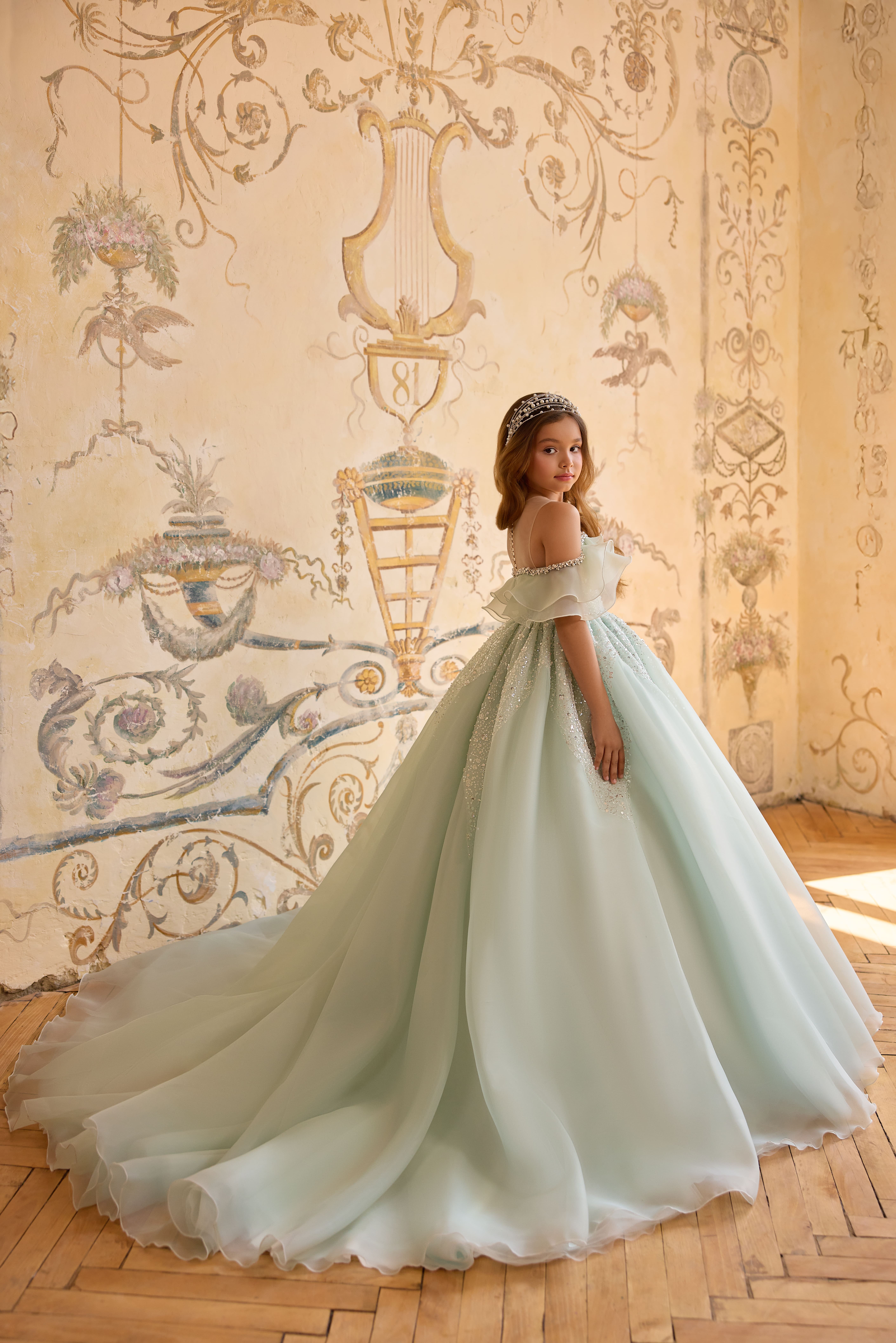 Girls Party Dresses, Flower Girl Dresses, Holy Communion Dresses, Girls Occasion Dresses, Girls Dresses For Weddings,Luxury Girls Dresses at Quinn Harper.144